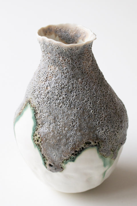 Porcelain vase with lava glazes