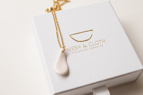 Dainty porcelain pendant necklace