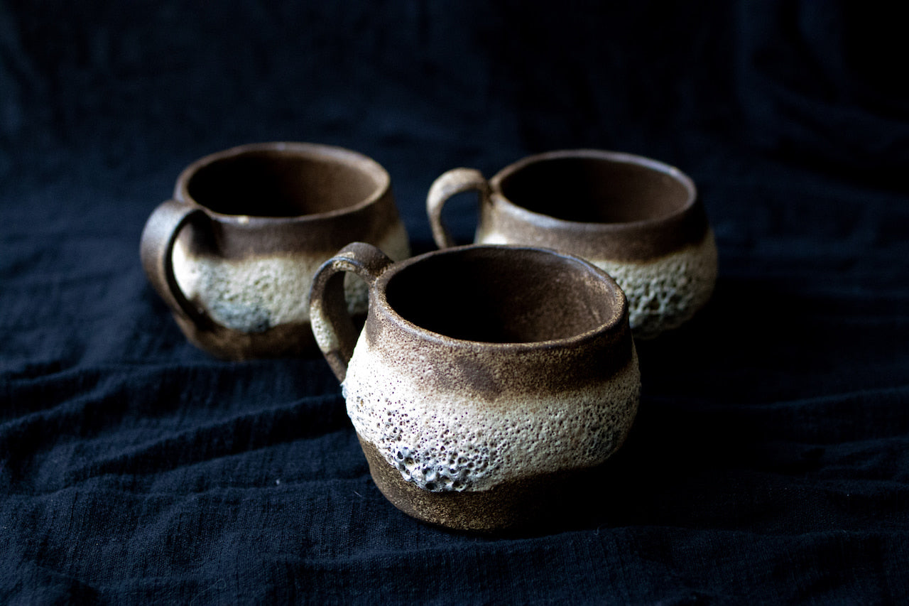 Lava Mug (Black Clay)