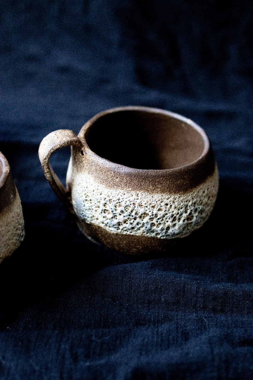 Lava Mug (Black Clay)