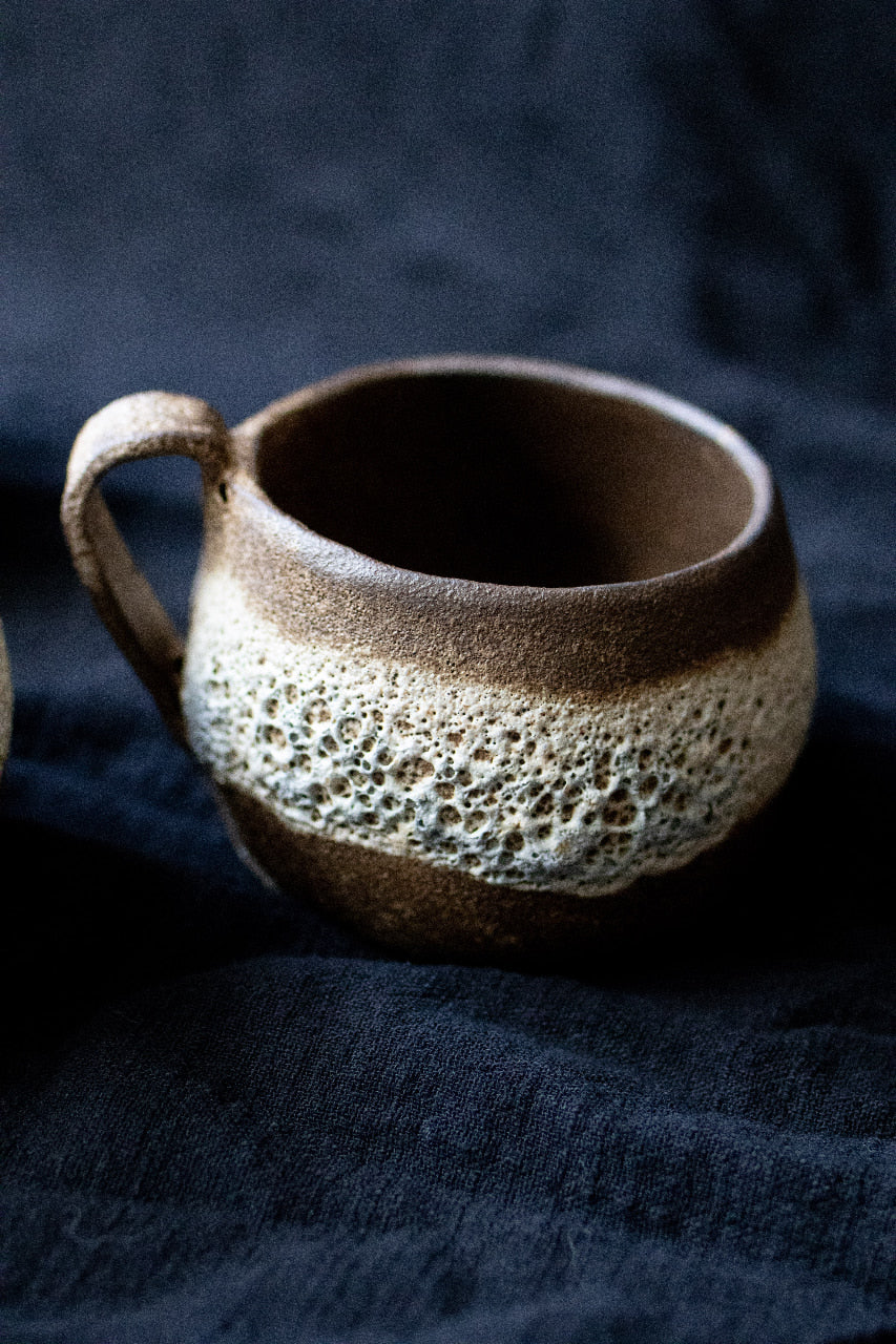 Lava Mug (Black Clay)