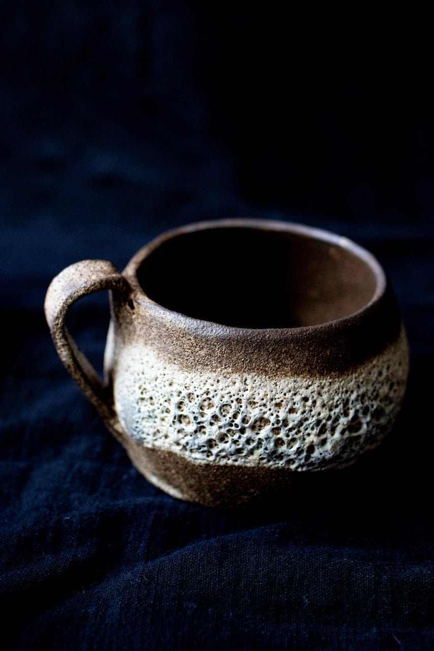 Lava Mug (Black Clay)