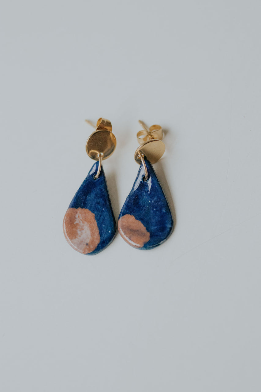 Nebula dangle earrings (pink and blue)