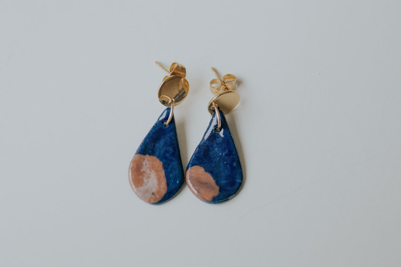 Nebula dangle earrings (pink and blue)