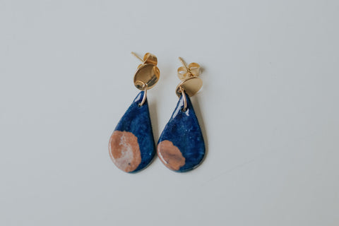 Nebula dangle earrings (pink and blue)