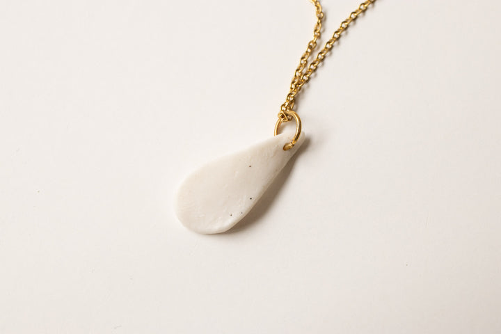 Dainty porcelain pendant necklace