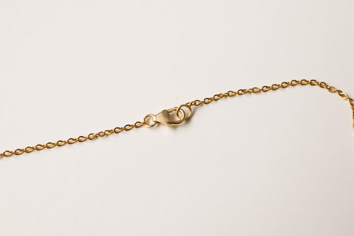 Dainty porcelain pendant necklace