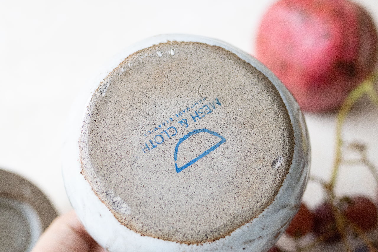 Porta tesori: lidded icy blue jar
