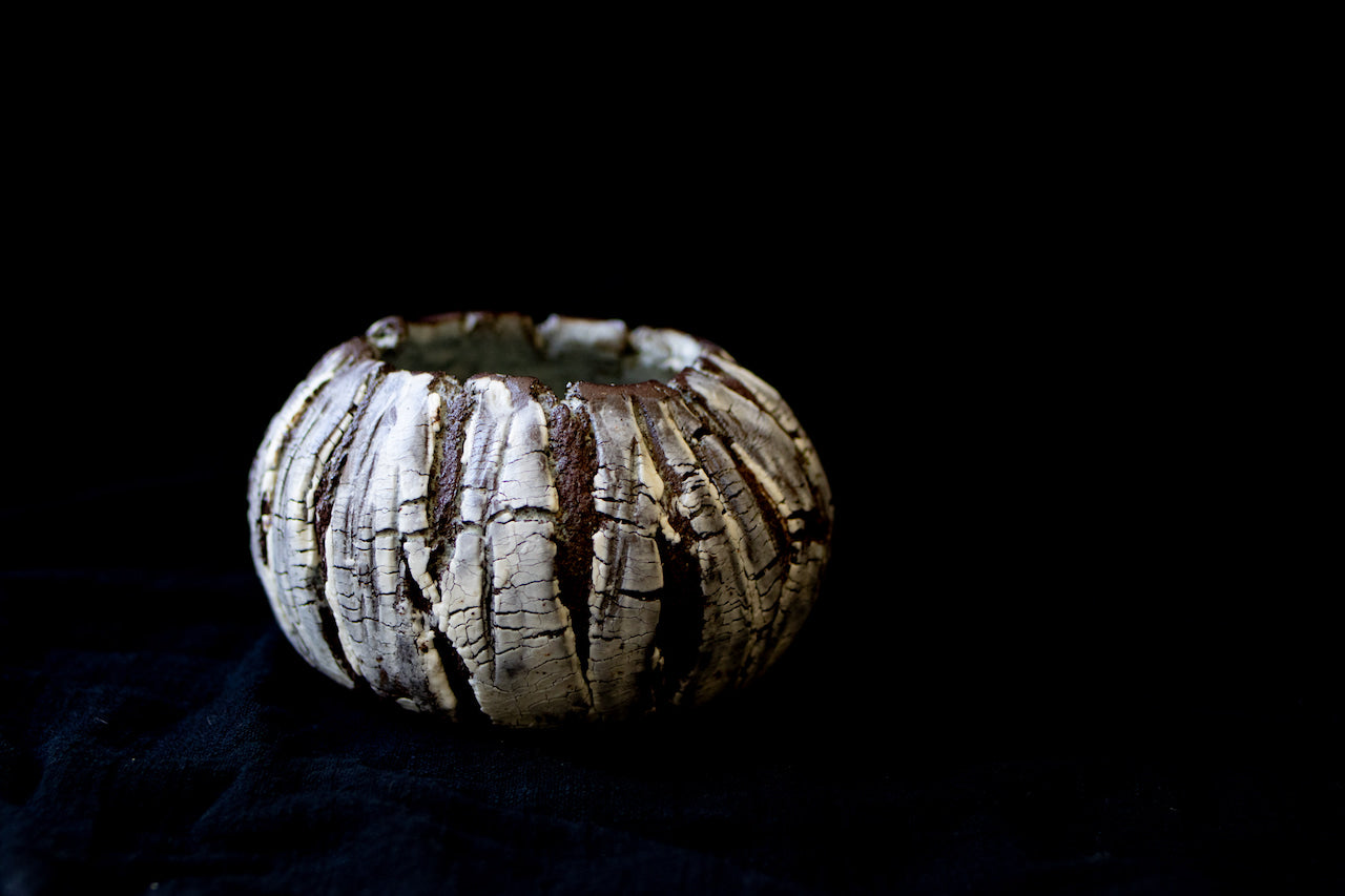 Red stoneware bark bowl