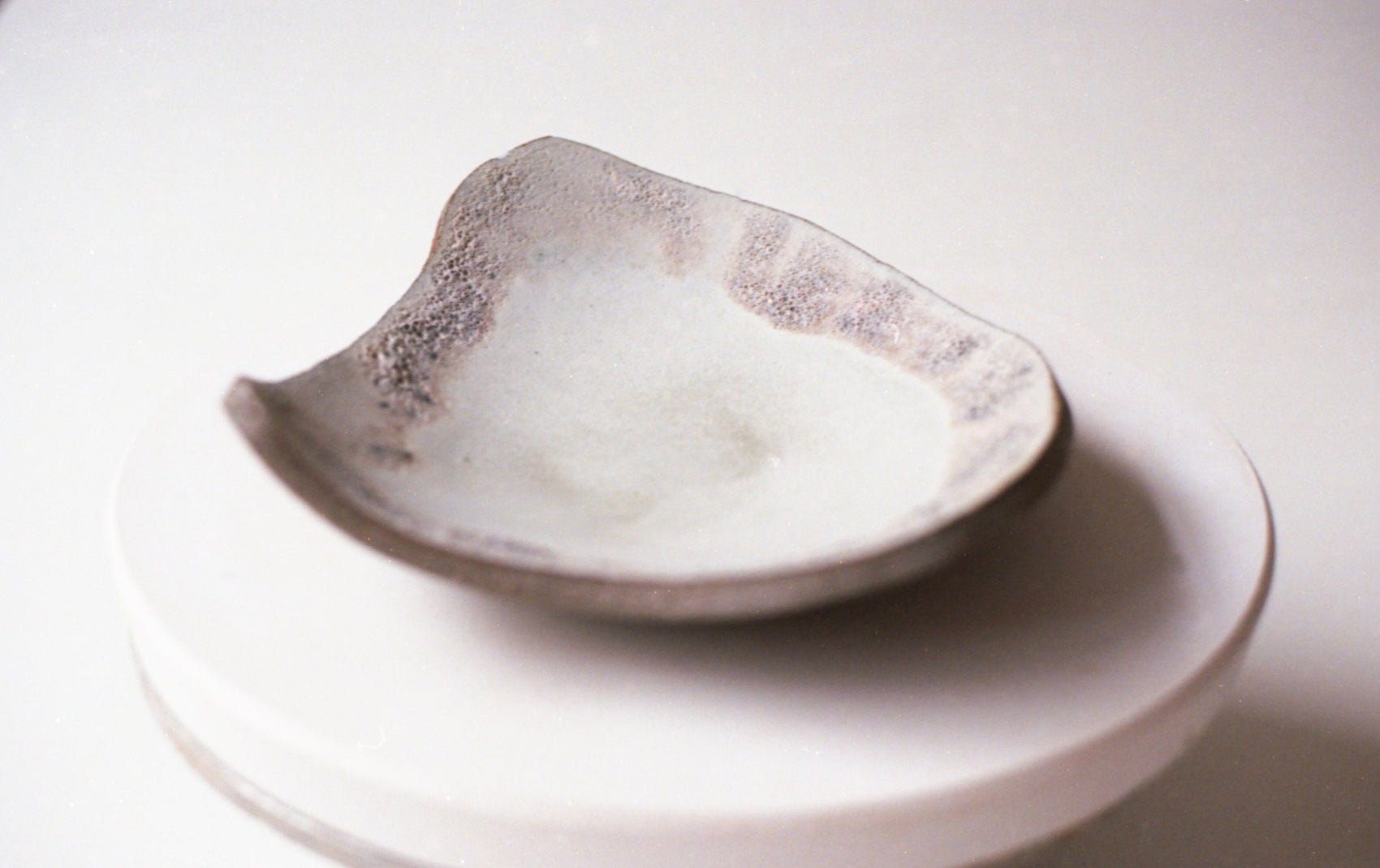 Snowfall serving plate (medium) - ready to ship